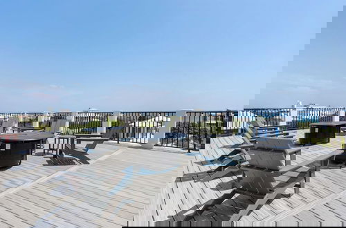Foto 52 - All Decked Out Seagrove by Avantstay Priv Pool+hot Tub, Ocean Views!
