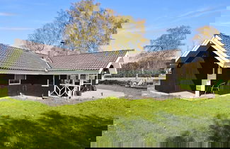 Foto 1 - 6 Person Holiday Home in Gilleleje