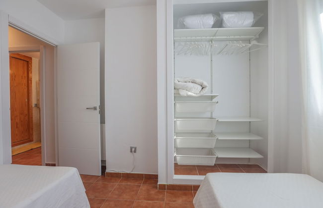 Magallanes in Nuevo Portil - Foto 32