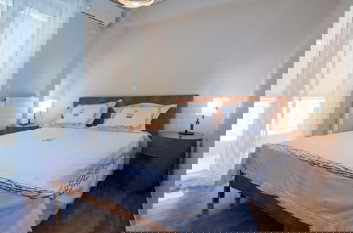 Photo 10 - Luxe 3 Bd Penthouse 5 Min from Drosia