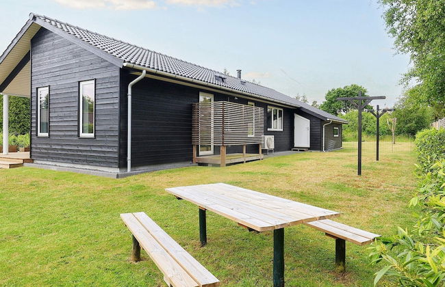 6 Person Holiday Home in Hals - Photo 23