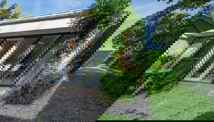 Foto 1 - Brilliant Bungalow in Kamperland by the Lake