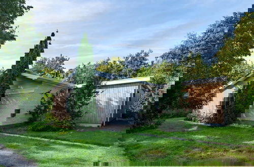 Foto 17 - Brilliant Bungalow in Kamperland by the Lake
