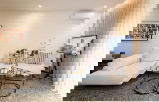 Foto 2 - Luxury Apt Near the Beach Athens Riviera by Olon