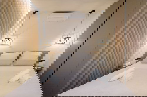Foto 15 - Luxury Apt Near the Beach Athens Riviera by Olon