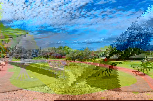 Photo 28 - Mystic Sunset by Avantstay Thunder Mountain View + Pool, Driving Range, Casita