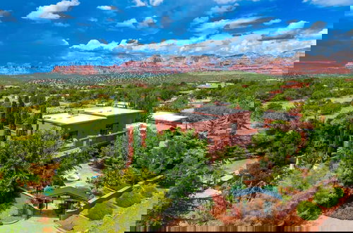 Foto 39 - Mystic Sunset by Avantstay Thunder Mountain View + Pool, Driving Range, Casita