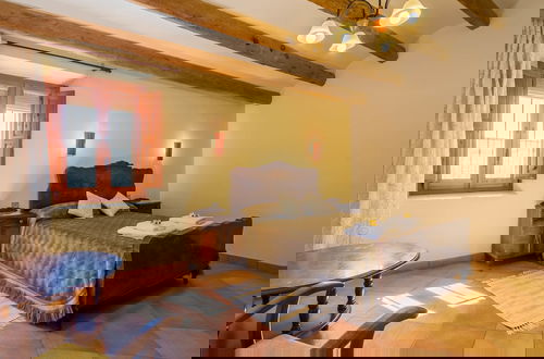 Photo 13 - Luxurious Mansion in la Múnia With Swimming Pool and Views