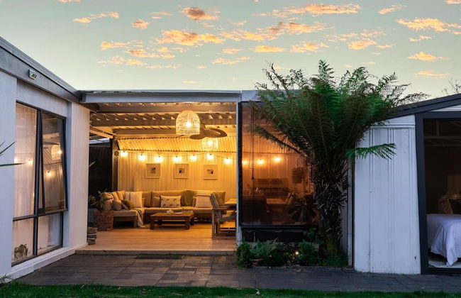 Sol Coastal Retreat - Outdoor Spa and Sauna - Photo 23