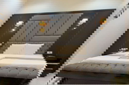 Foto 5 - Aaron's Place Luxury Apartments & Rooms