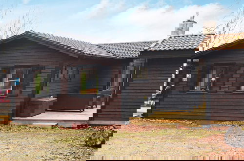 Foto 1 - 6 Person Holiday Home in Knared