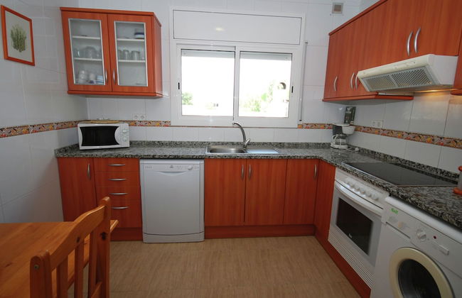 Detached Villa on one Floor, With Garden, Private Pool and Nice Views - Foto 2