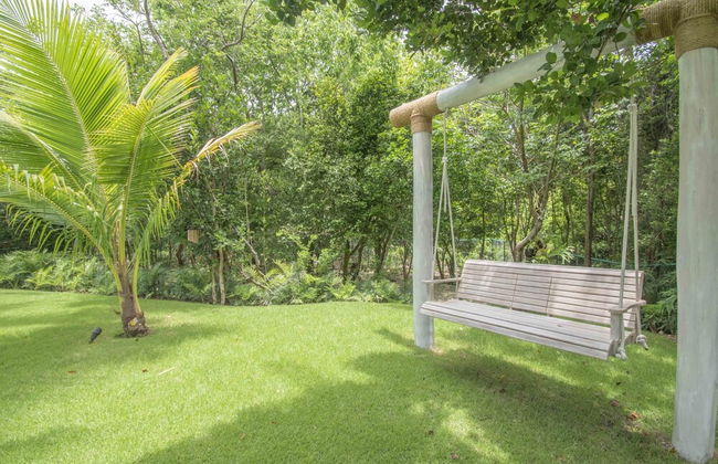 Stylish Fully-staffed Villa Near Beach and Lagoons in Exclusive Golf Resort - Foto 9