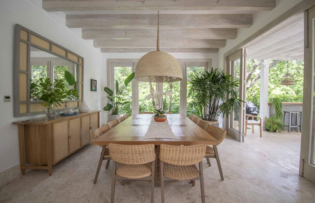 Stylish Fully-staffed Villa Near Beach and Lagoons in Exclusive Golf Resort - Foto 3