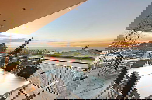 Foto 1 - Beachside Penthouse - 3 Mins From Camps Bay Beach