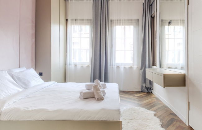 Spacious Modern Flat With Balcony 5 min to Taksim - Photo 9
