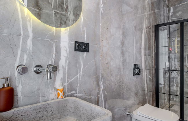 Spacious Modern Flat With Balcony 5 min to Taksim - Photo 14
