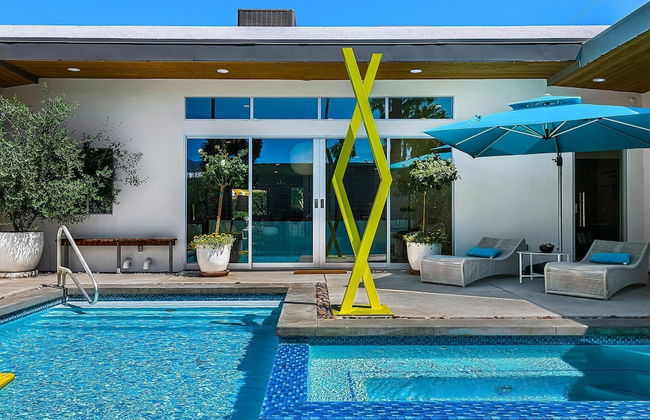 Four Palms in Deepwell Estates - Foto 1