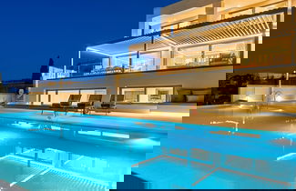 Foto 1 - Kyma - Majo Luxury Villas 6-bedroom w Gym Sauna