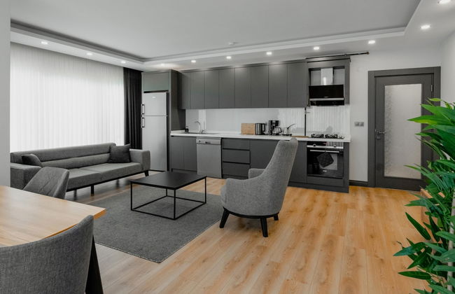 Modern Flat w Patio and Garden 5 min to Lara Beach - Foto 1