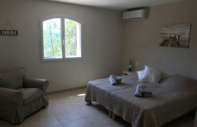 Villa in Le Plan-de-la-tour With Pool - Foto 3