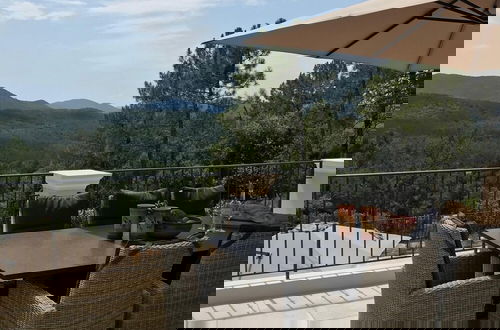 Foto 40 - Contemporary Villa With Swimming Pool