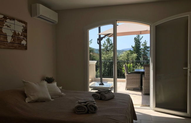 Villa in Le Plan-de-la-tour With Pool - Photo 8