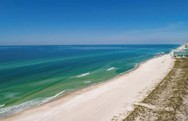 Charming 3/2 Beach House w/ Pool & Golf Cart Included - 1 Min Walk to Beach - Foto 32