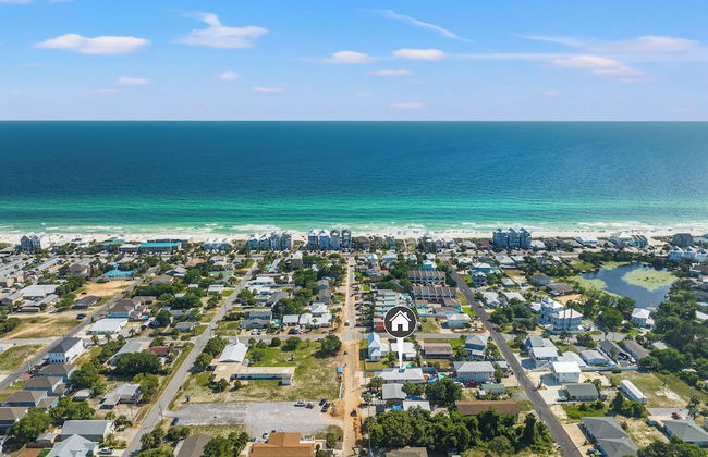 Charming 3/2 Beach House w/ Pool & Golf Cart Included - 1 Min Walk to Beach - Foto 46