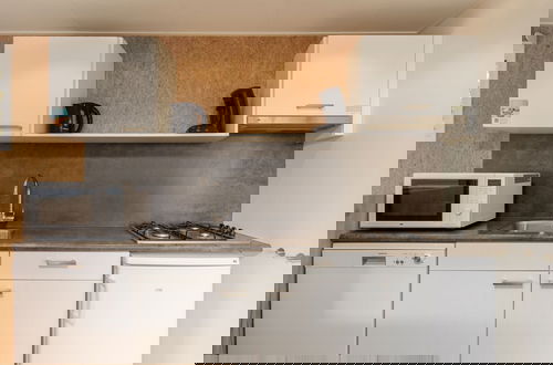 Foto 6 - Modern Chalet With Dishwasher, Near the Hunebedcentrum