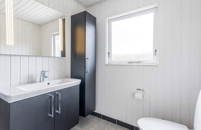 6 Person Holiday Home in Henne - Foto 11