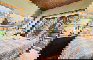 Foto 1 - Luxe Mountain Pool Escape by Ghosal Luxury Lodging
