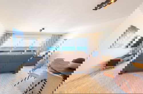 Foto 13 - Spacious Apartment With Terrace