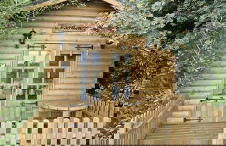 Photo 1 - Inviting 1-bed Cabin in Newmarket