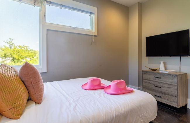 Doralee by Avantstay Rooftopterrace 8 Mins to Broadway Dolly Parton Theme - Photo 6
