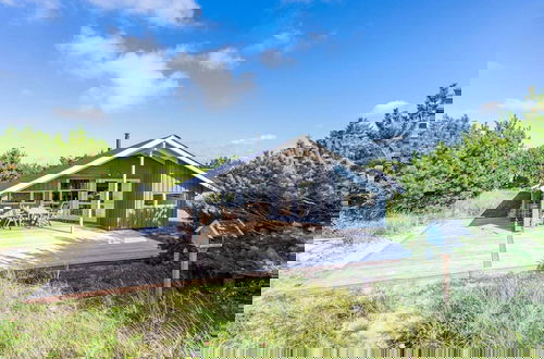 Foto 1 - 6 Person Holiday Home in Henne
