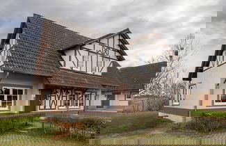 Foto 1 - Restyled Villa with 4 Bathrooms & Sauna near River Moselle