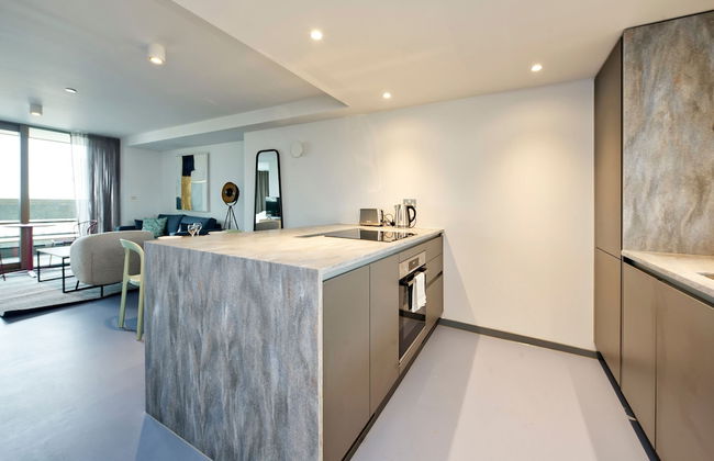 Luxuriant One-bedroom Poplar Apartment - Photo 11