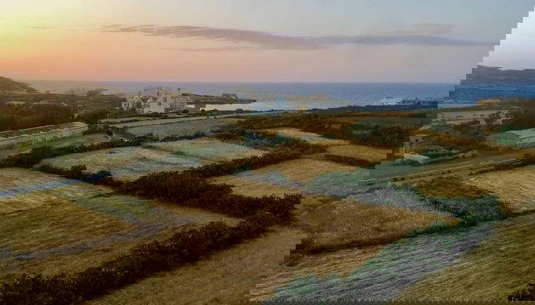 Photo 1 - 2 Bed Apartment w Distant Sea and Country Views
