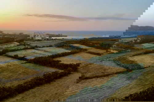 Photo 1 - 2 Bed Apartment w Distant Sea and Country Views