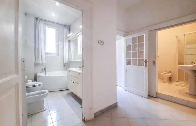 Villa Borghese Large Apartment - Photo 32