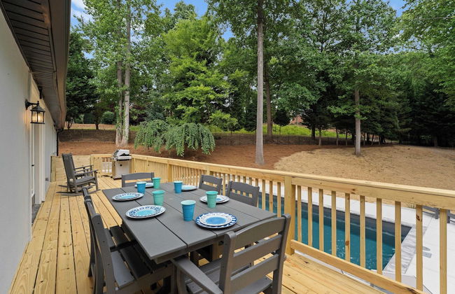 Fireside Fun by Avantstay Sleeps 18 Waterfront + Pool - Foto 5