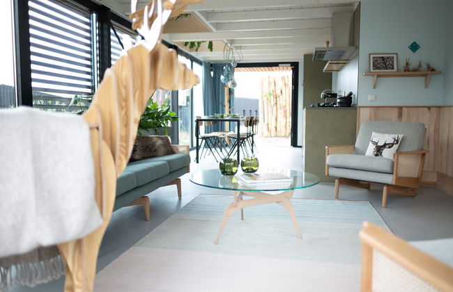 Modern, Trendy Nature Theme Lodge, Near the Sea - Foto 15