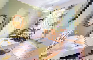 Foto 1 - Traditional apartment Bacvice, 3 min walk to the beach