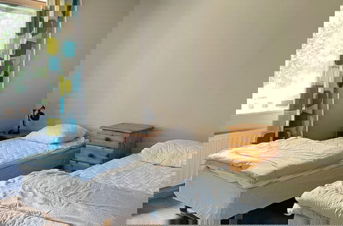 Foto 3 - 4 Person Holiday Home in Klintehamn-by Traum