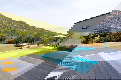 Foto 32 - Haus mit 4 Schlafzimmern in Zagvozd mit privater pool und terrasse