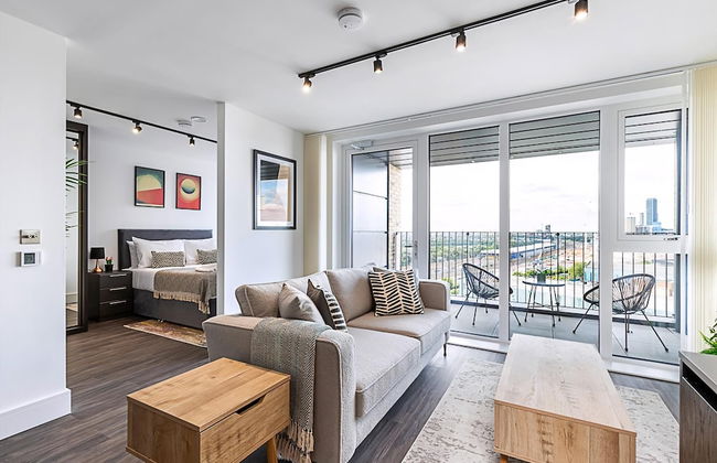 Sky-High Studio with Stunning Views - Foto 4