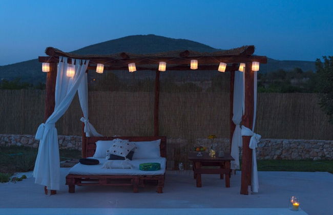 Villa Solis - Luxury With Pool - H - Photo 40