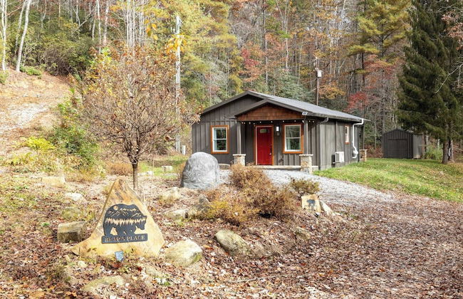 Bears Place by Avantstay Cozy Mountain Cabin in Brevard + Firepit - Photo 25