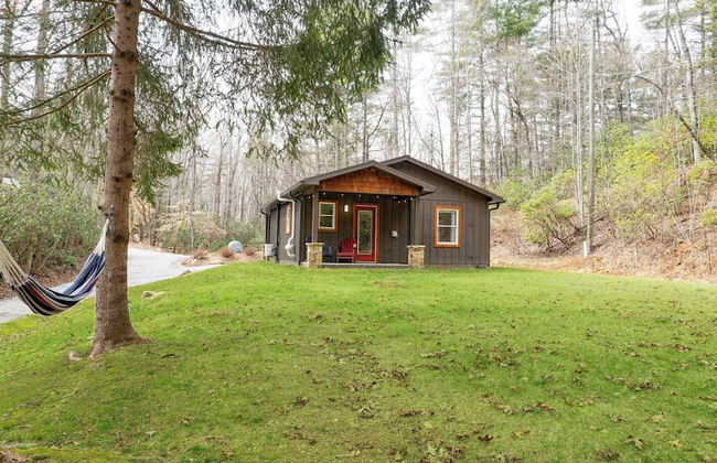 Bears Place by Avantstay Cozy Mountain Cabin in Brevard + Firepit - Photo 22